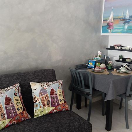Casa Melo Bed & Breakfast Чампино Екстериор снимка